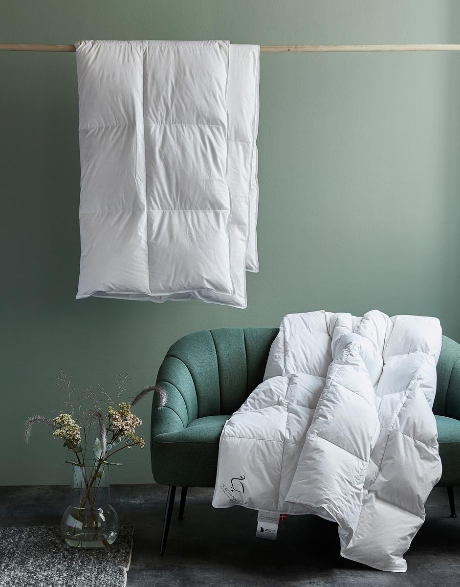 Ugly Duckling Super King 260 x 220cm 90% Duck Down Duvet